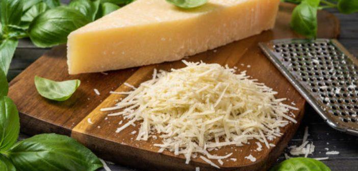 Ученые рассказали, почему нужно есть сыр
