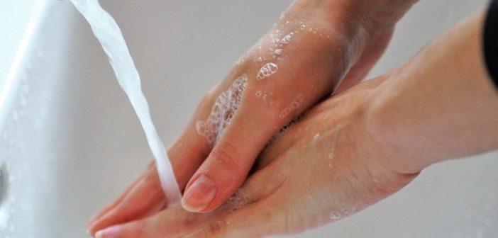 Мытье рук - эффективный метод в борьбе с вирусами гриппа